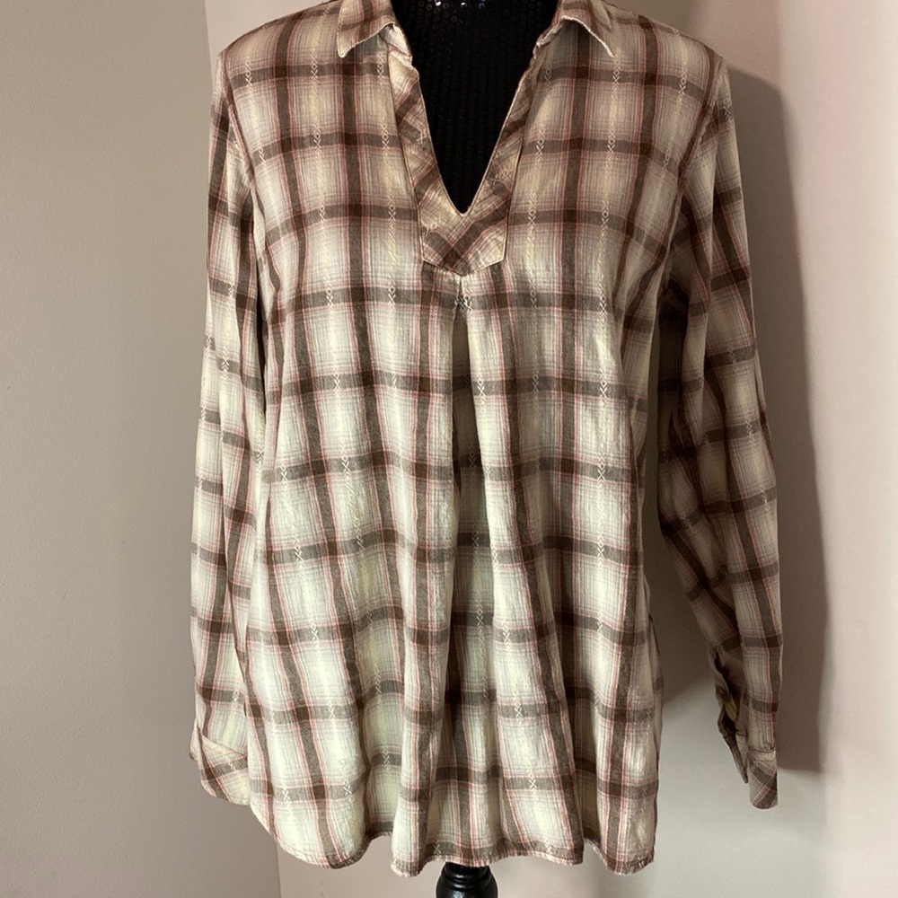 Ryan Michael women’s pullover top